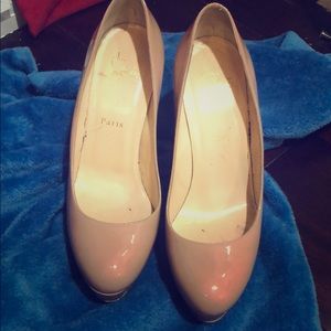 christian louboutin nude heels